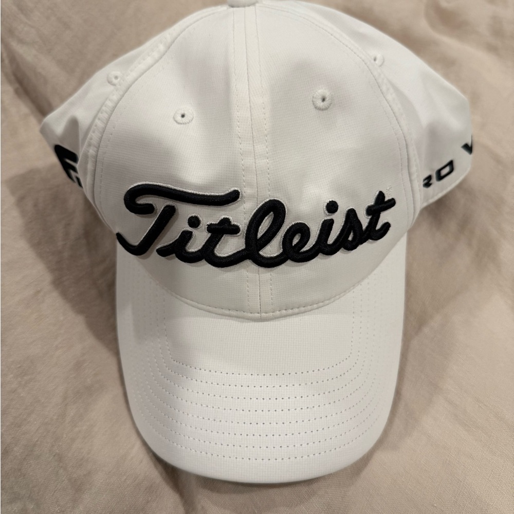 Titleist Pro V1 Hat
